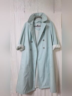 AQUA BLUE VINTAGE TRENCH COAT  MISTY HARBOR LABEL "Wearing Good Health"